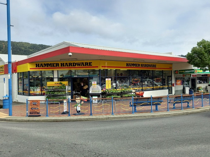 Picton Hammer Hardware